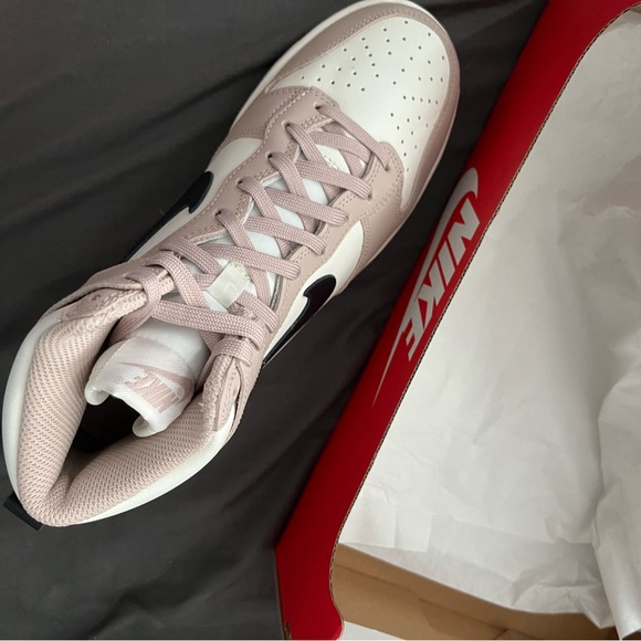 Nike dunk high size 8 Women’s - Picture 4 of 5